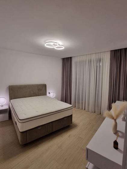 Apartament 2 camere - Mamaia - Vedere frontală la Lacul Siutghiol - 650 euro - 10