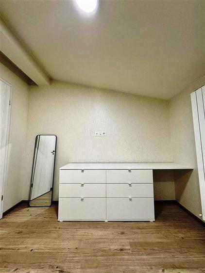 Apartament cu 3 camere decomandat, mobilat în P-ța Mihai Viteazu