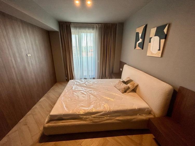 Apartament nou, tip penthause, 3 camere, 2 băi, 3 terase - 7