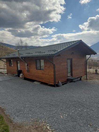 Cabana cu toate utilitatile - 8