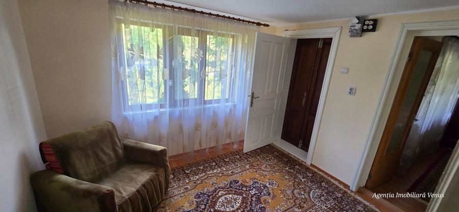Casa caramida in Costesti - 9
