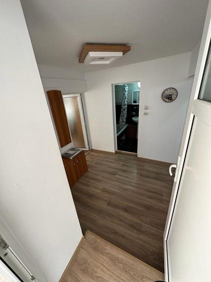 CASA SINGUR CURTE ZONA SCHEI - 11