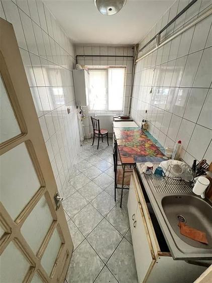 Apartament 3 camere , zona centrala, parter - 6