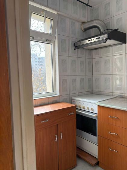 Garsoniera luminoasa si calduroasa, cartier Tei, sector 2 - 7