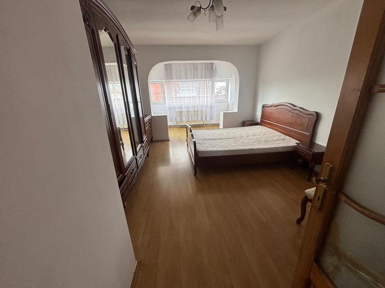 Apartament 3 camere Tg. Cucu - Golia - 2