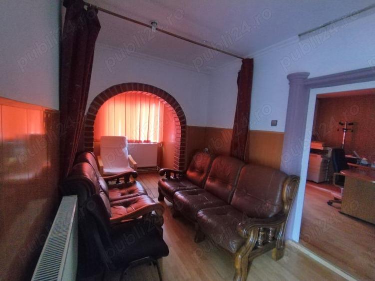 de vanzare casa la DN1 in Tancabesti - 1