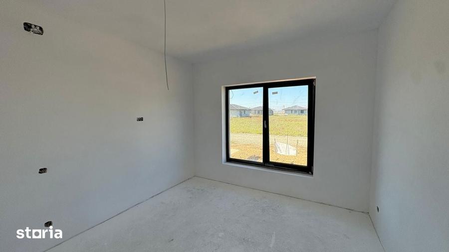 Casa noua cu PANOURI FOTOVOLTAICE, teren 553 mp, (utilitati complete) - 8