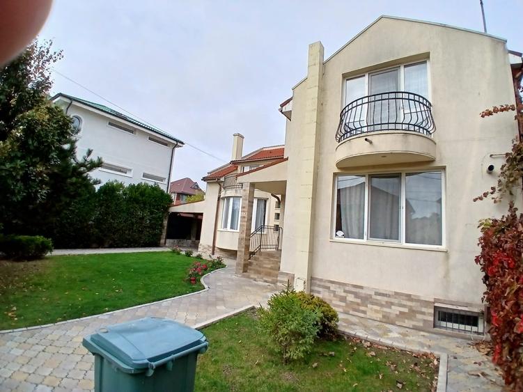 Ovidiu- Lac! Vila D+P+1, teren 436 mp - 2