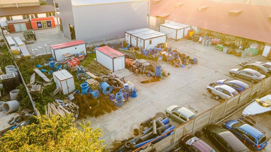 Teren | platforma betonata de inchiriat - 900 mp | Strada Interioara 2 - 4