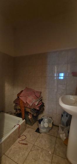 Vand apartament la casa,2 camere situat in zona Piata Cibin pe str.Darstelor et1 - 7