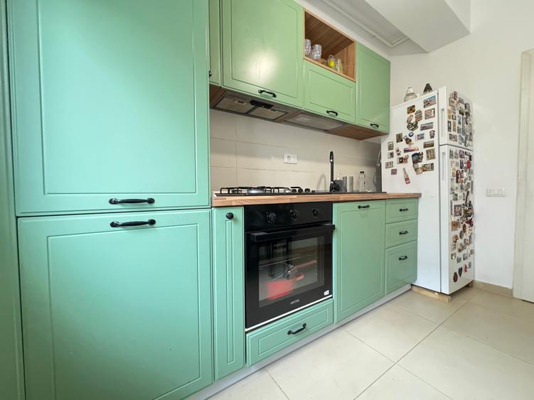 De inchiriat- 2 camere 44mp utili +100mp gradina cu terasa + 2 locuri de parcare - 2