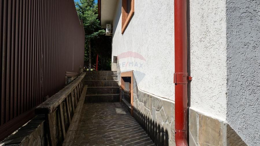 Oferta - vanzare pensiune 10 camere si casa de vacanta, Slanic Prahova - 39