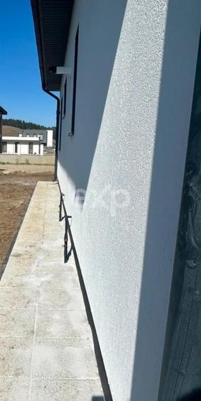 Casă de vânzare în Sânpetru- 107 mp , teren 500 mp - 220.00 euro. - 5