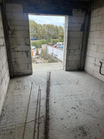 2 Mai - la 4 minute de plaja - pensiune 8 camere, finalizata 60% - 15