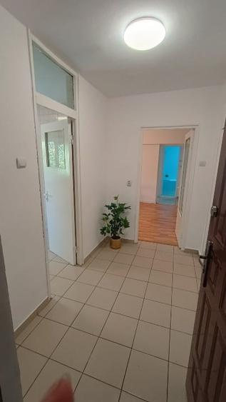 Militari Veteranilor etaj 1/4 construcție '83 posibilitate centrală - 1