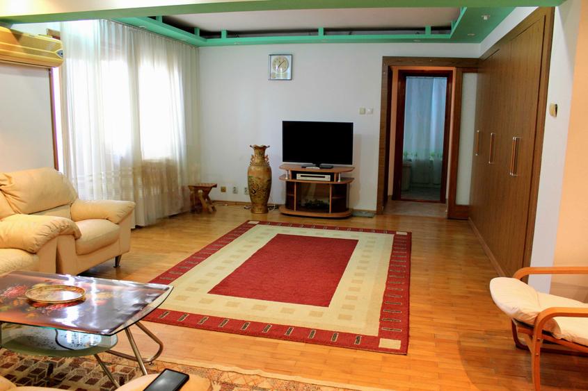 Apartament de Vanzare pe Blvd. 1 Decembrie, 3 camere, 84 Mp. - 8