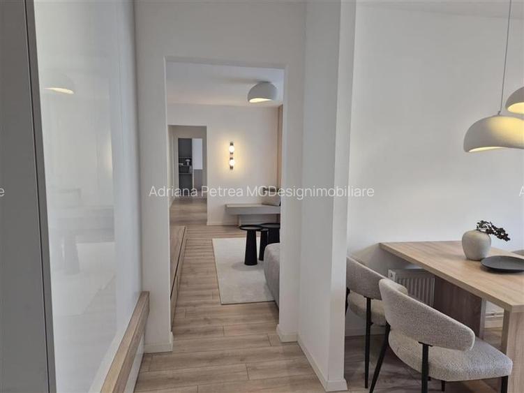 Apartament cu 3 camere semidecomandat, mobilat în Circumvalațiunii