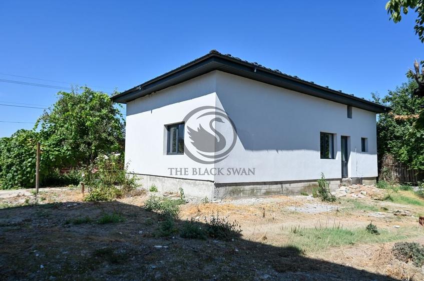 Casă cu 3 camere cu Teren 910 Mp în Berceni