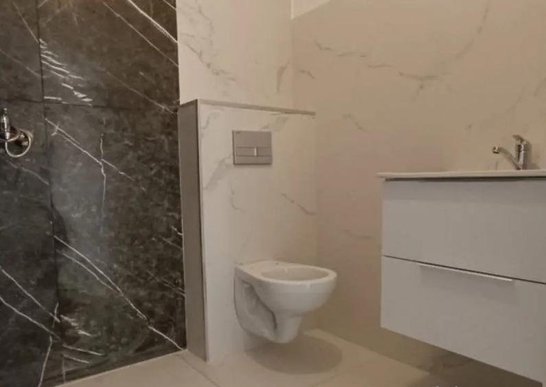 Casa Parter! 3 dorm.+2 bai+2 parcari ! Aproape de centura... - 1