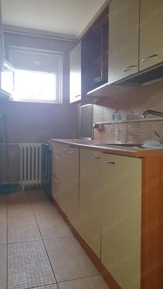 Particular inchiriez garsoniera Titan - 1