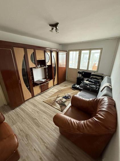 Vand apartament semidecomandat-Craiovita Noua - 4