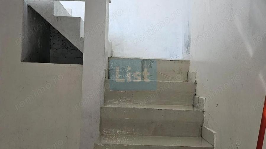 Casa Strejnicu: 150m2, 3 dormitoare, 2 bai, 2 garaje - 1