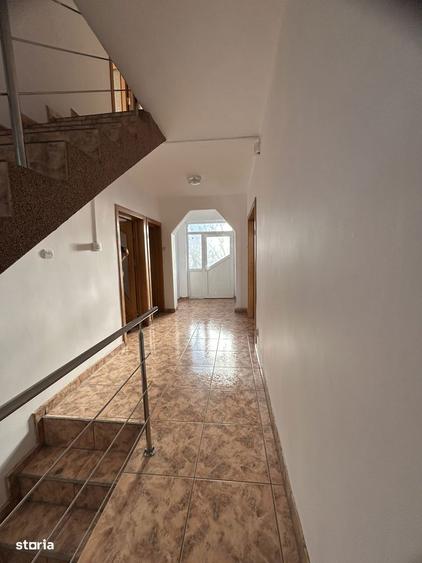 Spatiu de inchiriat Pite?ti. - 9