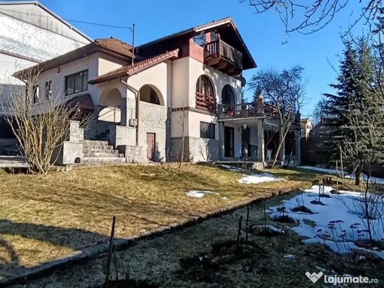 Casa cocheta cu panorama de vis catre mun?ii Bucegi Col?ii morarului - 18