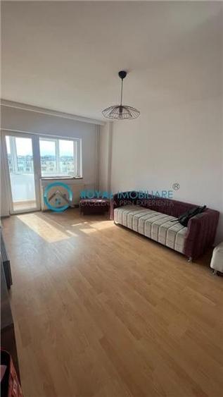 Royal Imobiliare - Vanzare apartament 2 camere, zona P-ta Mihai Viteazu - 1