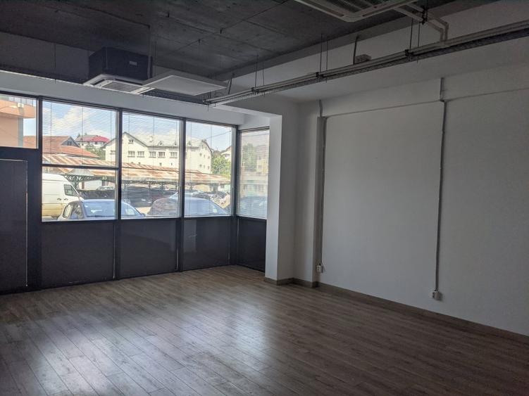 Proprietar- inchiriez spatiu birou 77 m.p. Strada Vasile Lupu- Piata Doi Baieti - 4