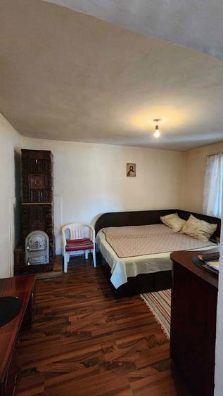 Casuta de la munte - se vinde casa + teren Moroeni, DB - 3