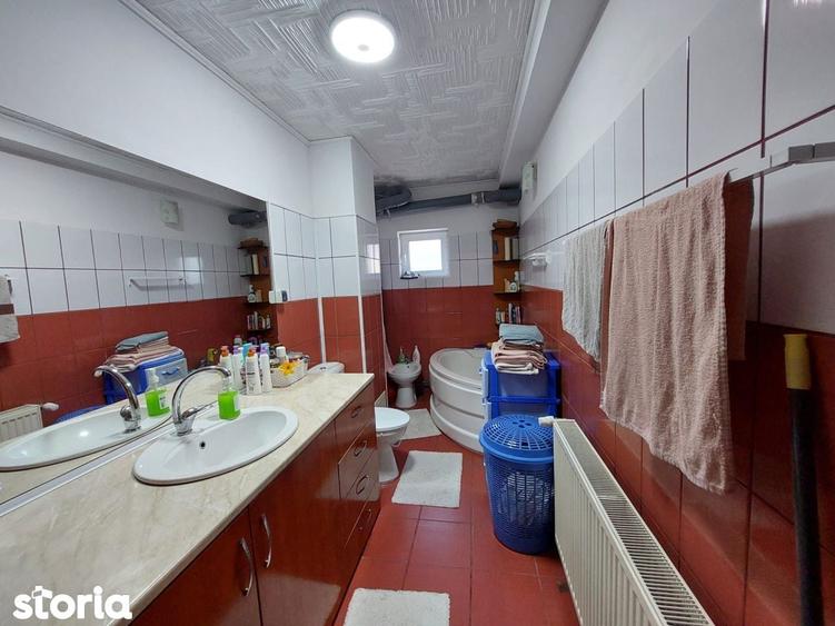 Casa deosebita -zona tancodrom - 16