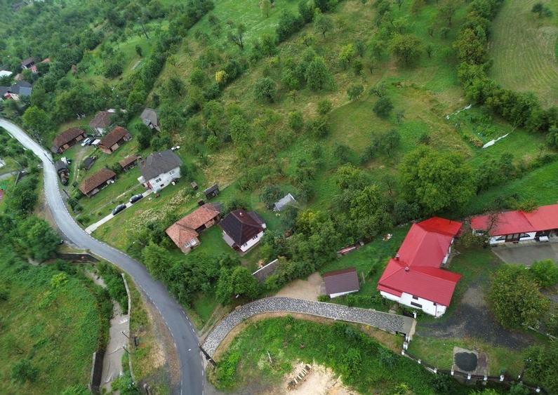 De vanzare casa din caramida cu teren zona Pensiun... - 12