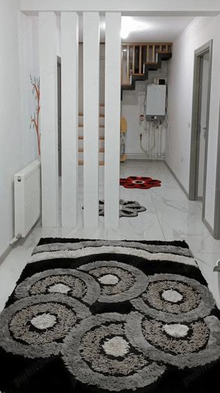 Vand casa in comuna Padureni - 4