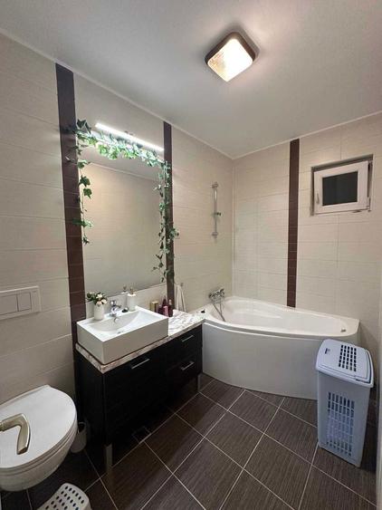 Vand apartament 3 camere -105 mp in Baia Mare locatie ultracentrala - 8