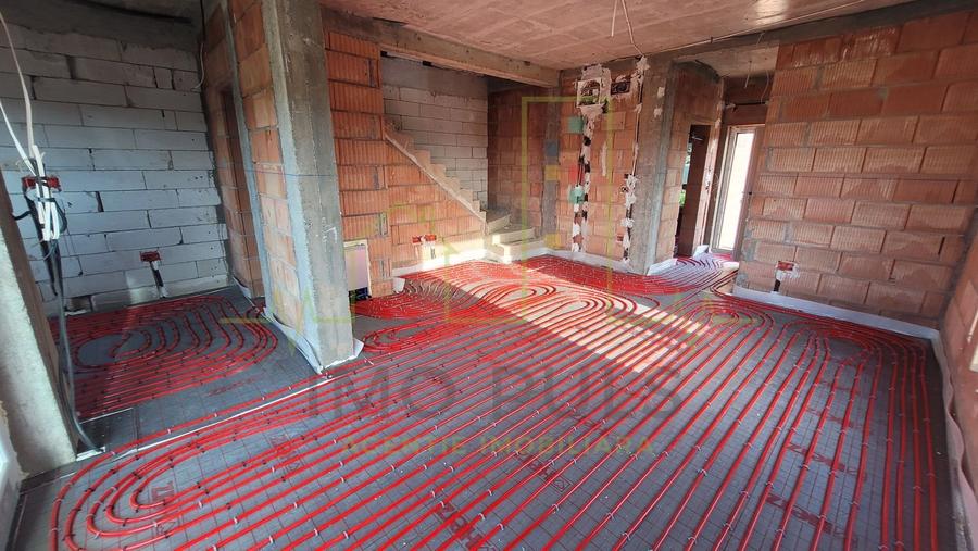 Duplex. Zid dublu despartior. Incalzire in pardoseala. - 2