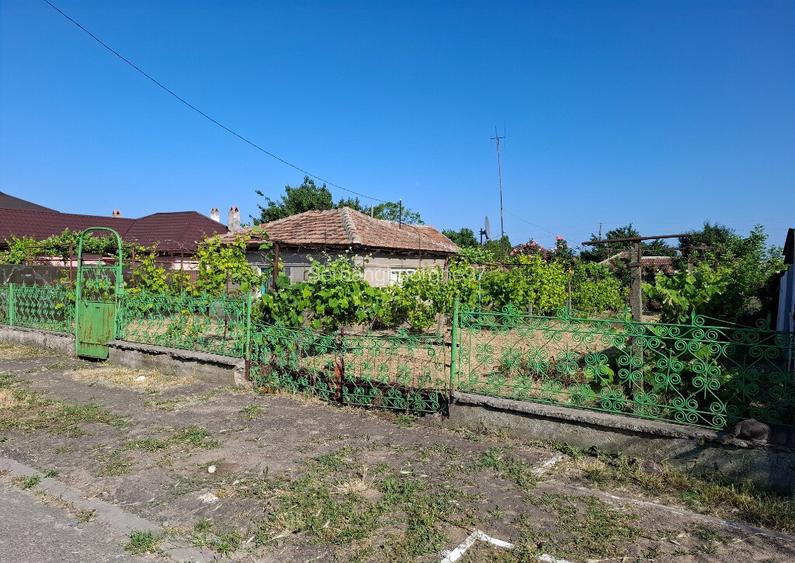 Teren intravilan, 536 mp, cu casa demolabila, oras Ovidiu Teren intravilan, 536 mp, cu casa demolabila, oras Ovidiu