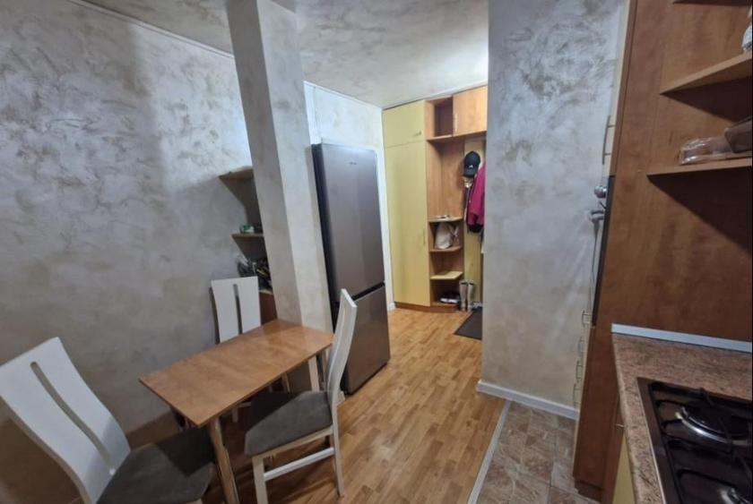 Apartament 3 camere mobilat etaj 2,  Astra - 4