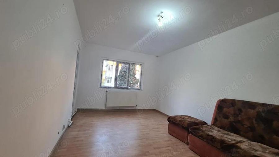 Vand apartament cu doua camere, decomandat, etaj1 in Curtea de Arges - 3