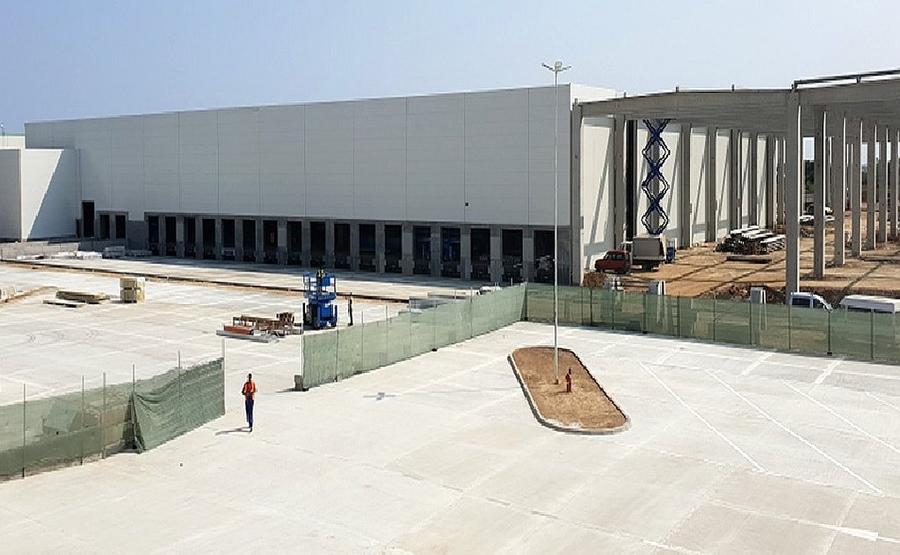 Spațiu industrial, de 30,200 mp, în Dragomirești-Vale