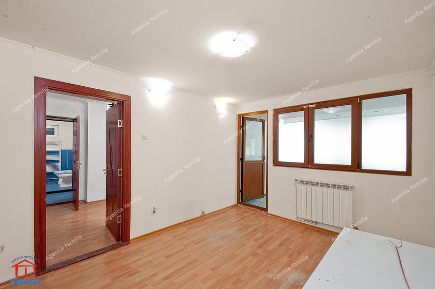 Spatiu comercial parter de bloc BR-uri Agentia de Voiaj - 7