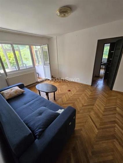 Apartament 2 camere semidecomandat, Podu Ros