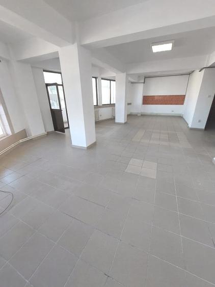 Ultracentral -bd. Mamaia , spatiu IDEAL BIROURI, 130 mp., etaj 1 - 19