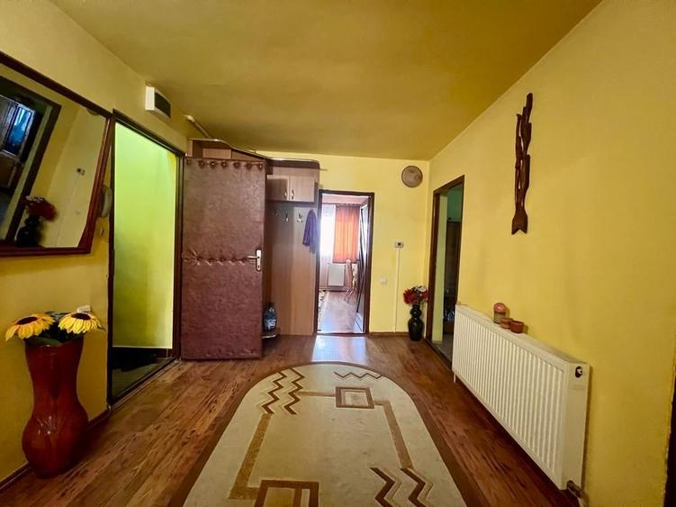 Apartament 4 camere 90mp- Ultracentral   Pret 98.800eur neg - 2