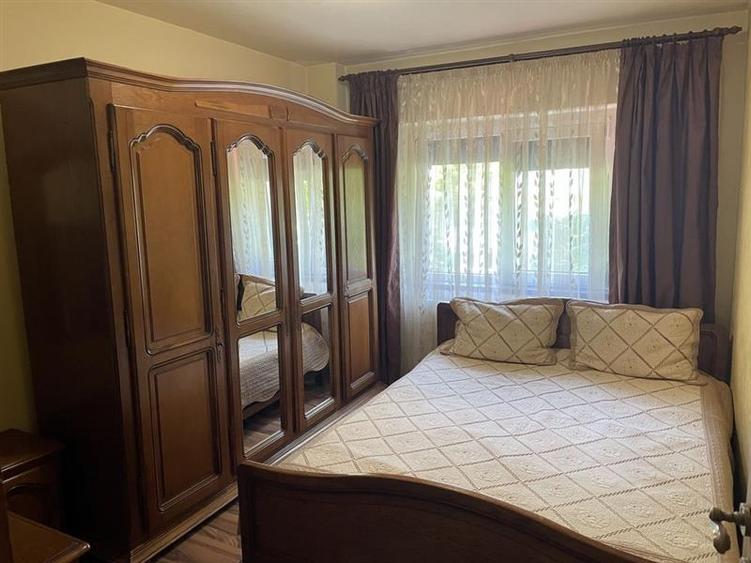 Apartament 3 camere decomandat etajul 1 Noua - 2