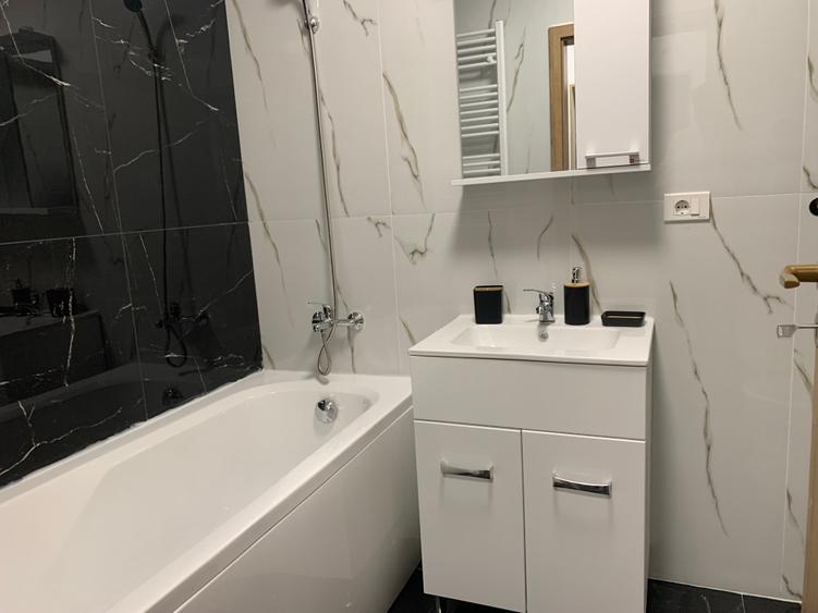 Garsoniera spatioasa, mobilata+utilata, metrou Berceni - 9