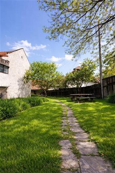 Casa, cu 850 mp gradina, Centrul Istoric - Schei, Brasov - 1