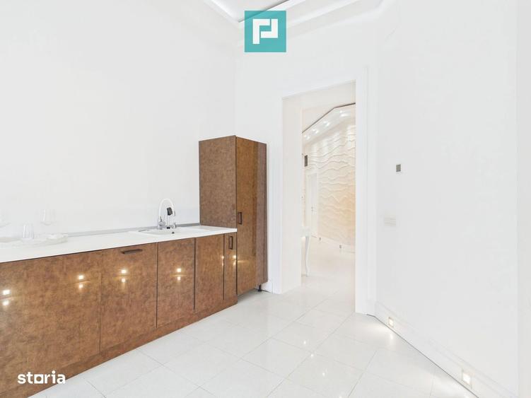 Apartament deosebit in cladire istorica central - 2