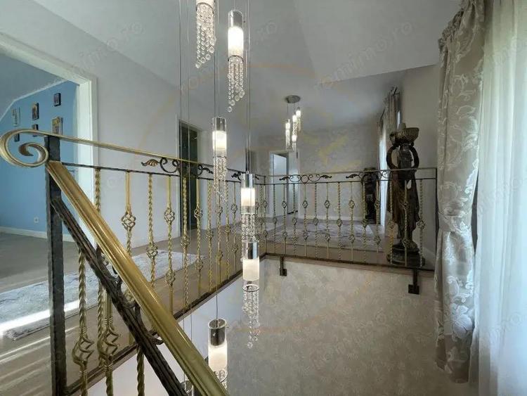 Cornu de Jos Doua case moderne, crama la subsol, prosumator - 13