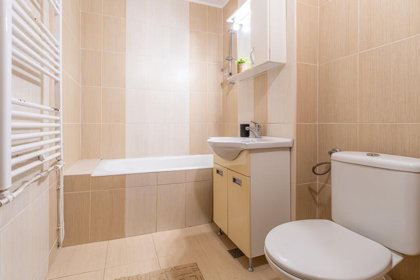 Apartament cu 3 camere decomandat, mobilat în Dumbrava 2